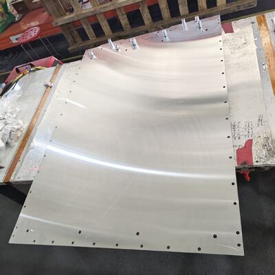 Phẩm chất Tấm làm mát bằng chất lỏng pin EV tùy chỉnh Dập lũy tiến CAB Khay làm mát bằng nhôm hàn chân không có lớp cách nhiệt bằng bọt PU nhà máy