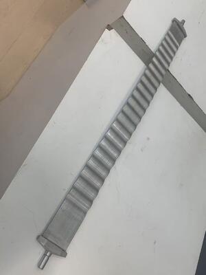 Phẩm chất Ruy băng / ống rắn làm mát bằng nhôm Serpentine cho 21700 tế bào nhà máy