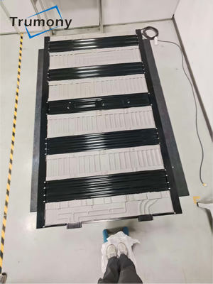 Phẩm chất Tấm làm mát bằng nhôm cách điện epoxy tuổi thọ cao cho mô-đun pin ESS 1P104S nhà máy