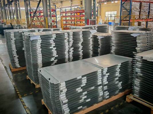 Phẩm chất Đĩa lạnh phủ epoxy cao độ bền AL3003 cho quản lý nhiệt pin 104S nhà máy